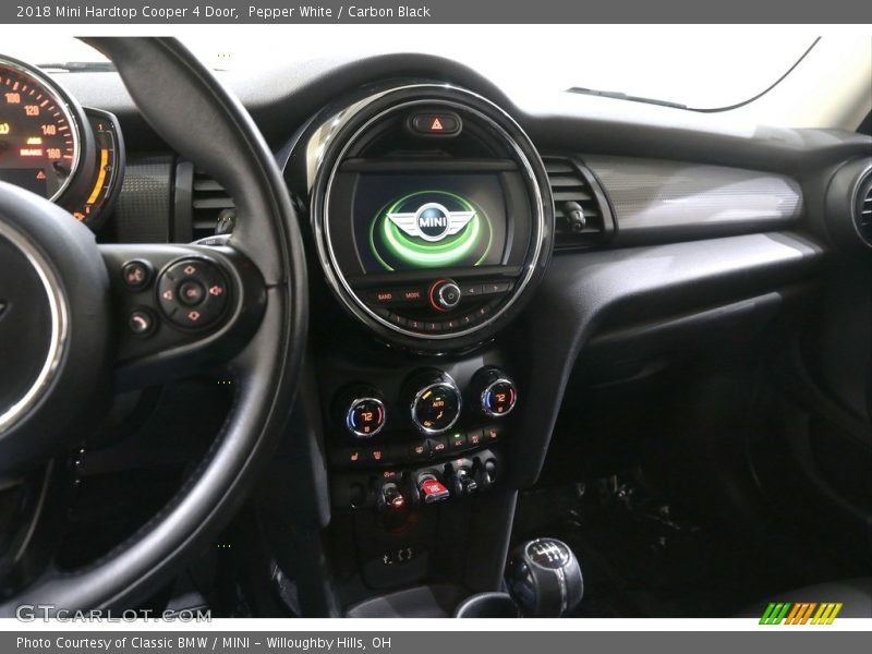 Pepper White / Carbon Black 2018 Mini Hardtop Cooper 4 Door