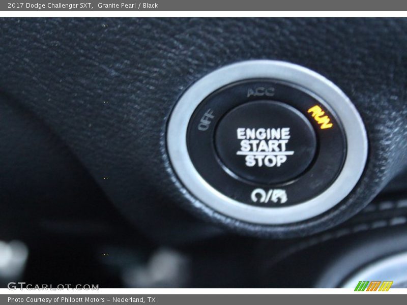Granite Pearl / Black 2017 Dodge Challenger SXT