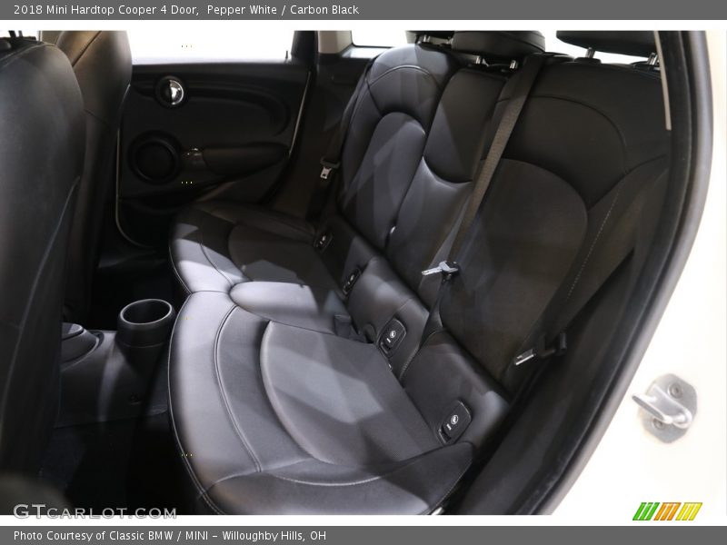 Pepper White / Carbon Black 2018 Mini Hardtop Cooper 4 Door