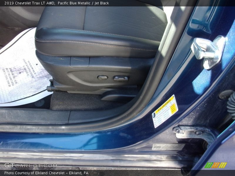 Pacific Blue Metallic / Jet Black 2019 Chevrolet Trax LT AWD