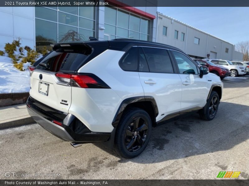 Super White / Black 2021 Toyota RAV4 XSE AWD Hybrid