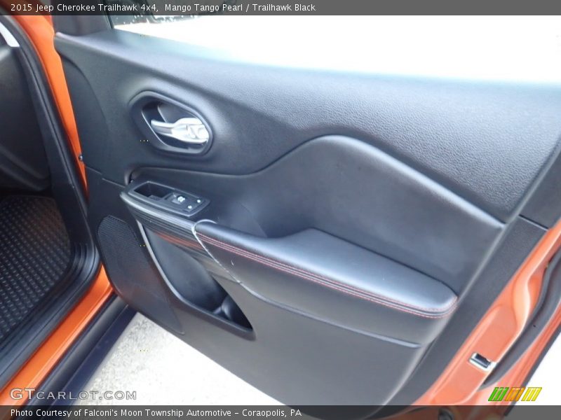 Mango Tango Pearl / Trailhawk Black 2015 Jeep Cherokee Trailhawk 4x4