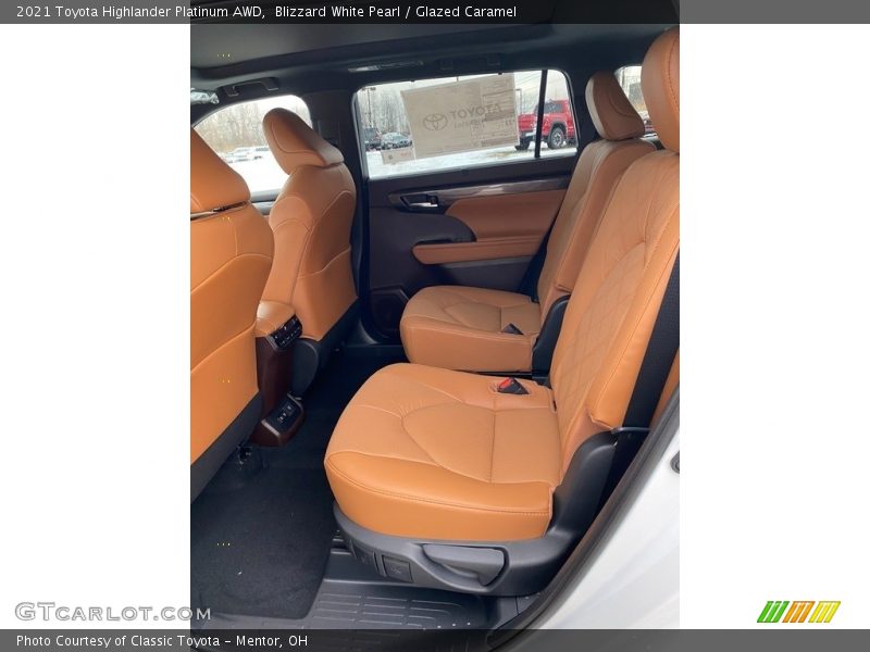 Blizzard White Pearl / Glazed Caramel 2021 Toyota Highlander Platinum AWD