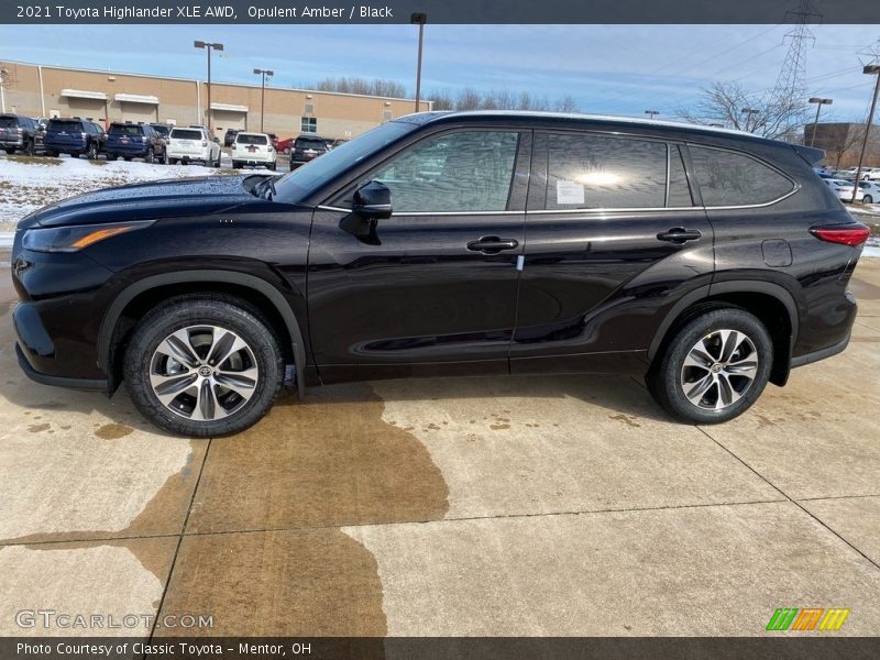 Opulent Amber / Black 2021 Toyota Highlander XLE AWD