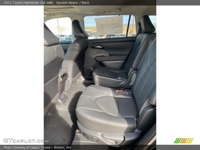Opulent Amber / Black 2021 Toyota Highlander XLE AWD