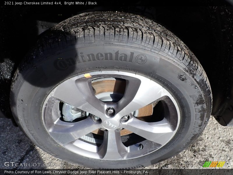 Bright White / Black 2021 Jeep Cherokee Limited 4x4