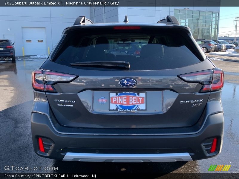 Magnetite Gray Metallic / Gray 2021 Subaru Outback Limited XT
