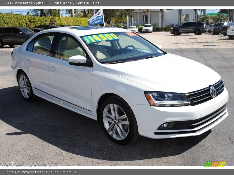 Pure White / Cornsilk Beige 2017 Volkswagen Jetta SEL