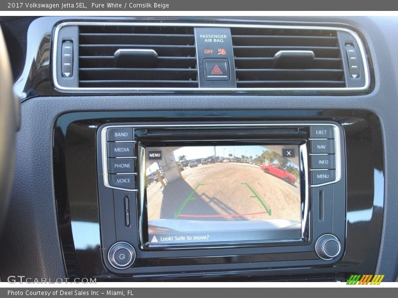 Controls of 2017 Jetta SEL