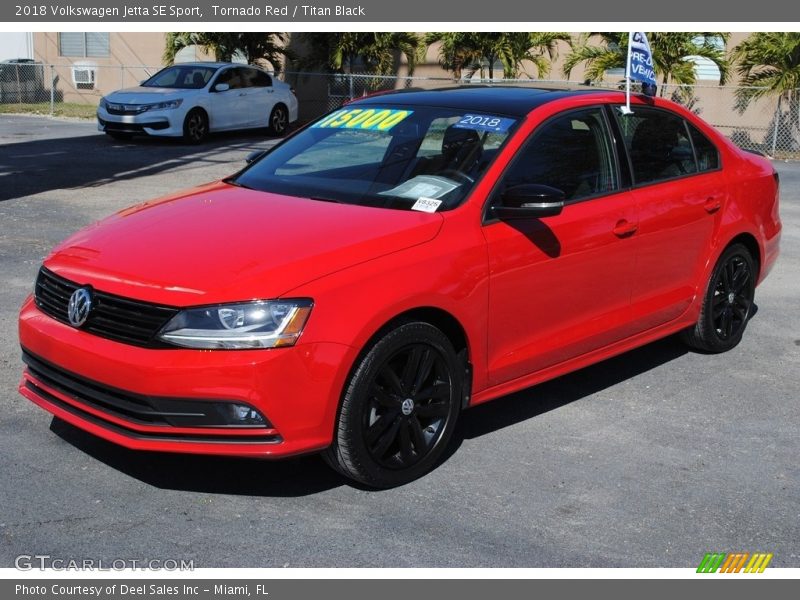 Front 3/4 View of 2018 Jetta SE Sport