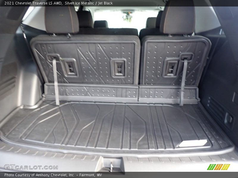Silver Ice Metallic / Jet Black 2021 Chevrolet Traverse LS AWD