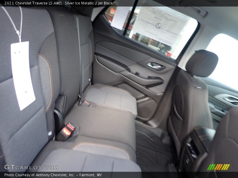 Silver Ice Metallic / Jet Black 2021 Chevrolet Traverse LS AWD