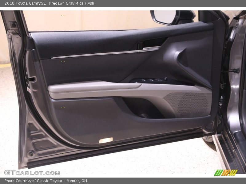 Predawn Gray Mica / Ash 2018 Toyota Camry SE