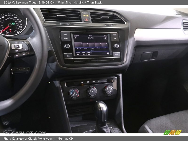 White Silver Metallic / Titan Black 2019 Volkswagen Tiguan S 4MOTION