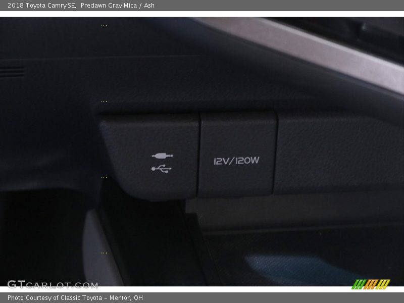 Predawn Gray Mica / Ash 2018 Toyota Camry SE