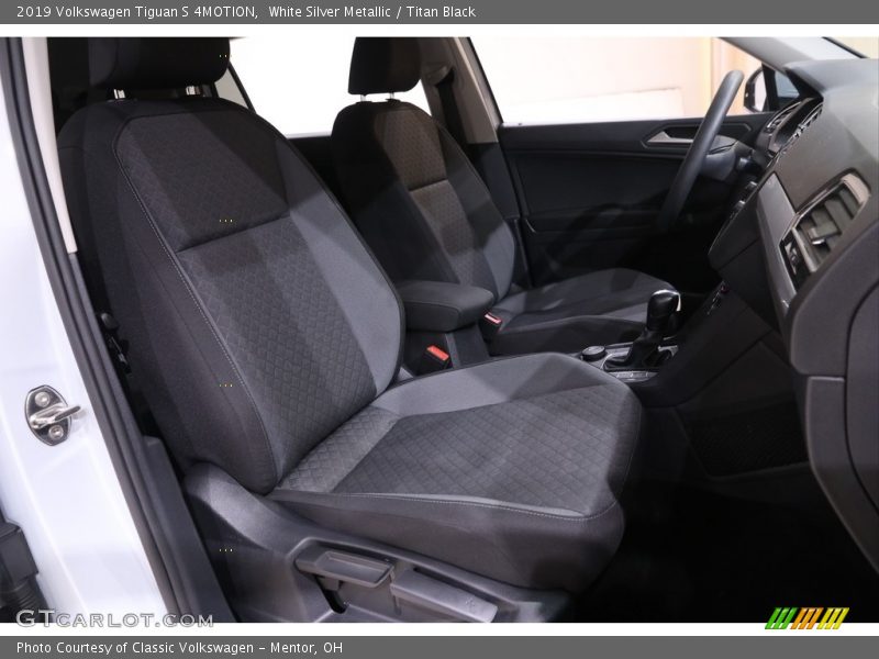 White Silver Metallic / Titan Black 2019 Volkswagen Tiguan S 4MOTION