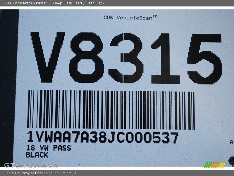 Deep Black Pearl / Titan Black 2018 Volkswagen Passat S
