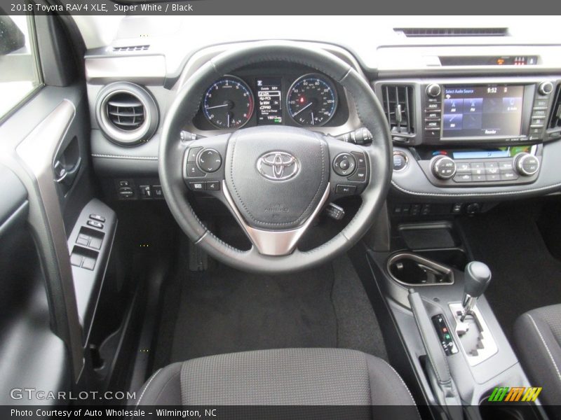 Super White / Black 2018 Toyota RAV4 XLE