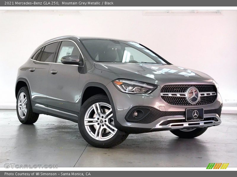 Mountain Grey Metallic / Black 2021 Mercedes-Benz GLA 250