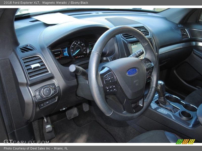 Magnetic Metallic / Ebony Black 2018 Ford Explorer XLT