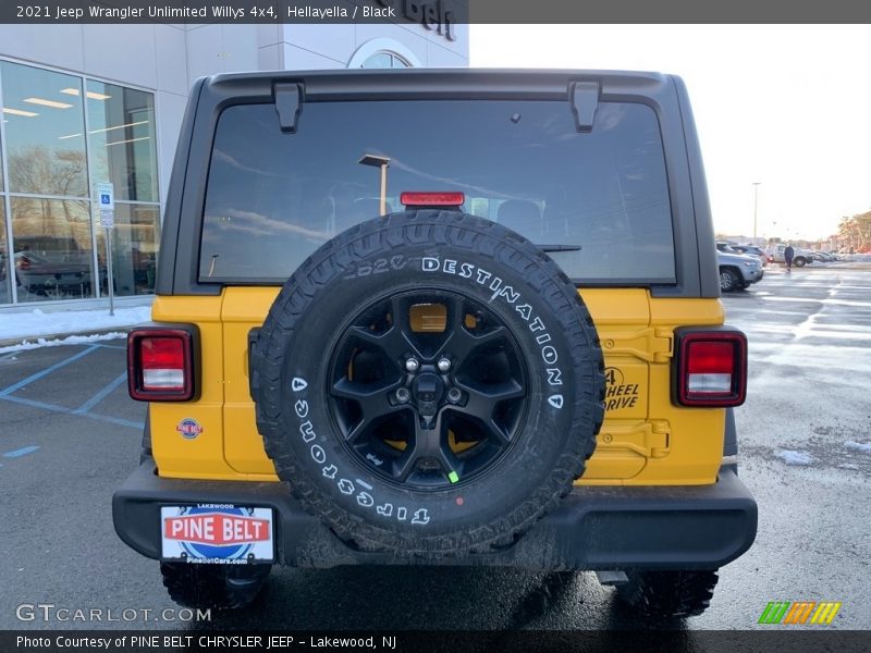 Hellayella / Black 2021 Jeep Wrangler Unlimited Willys 4x4