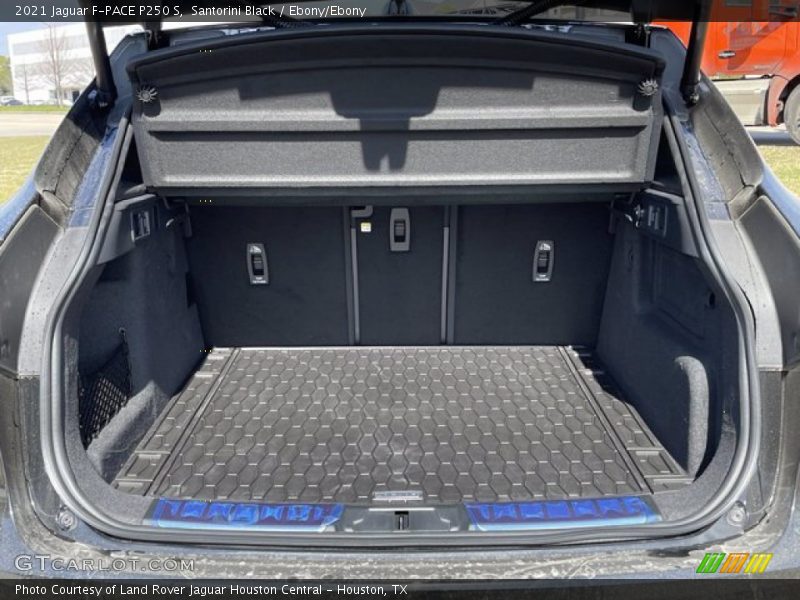 2021 F-PACE P250 S Trunk