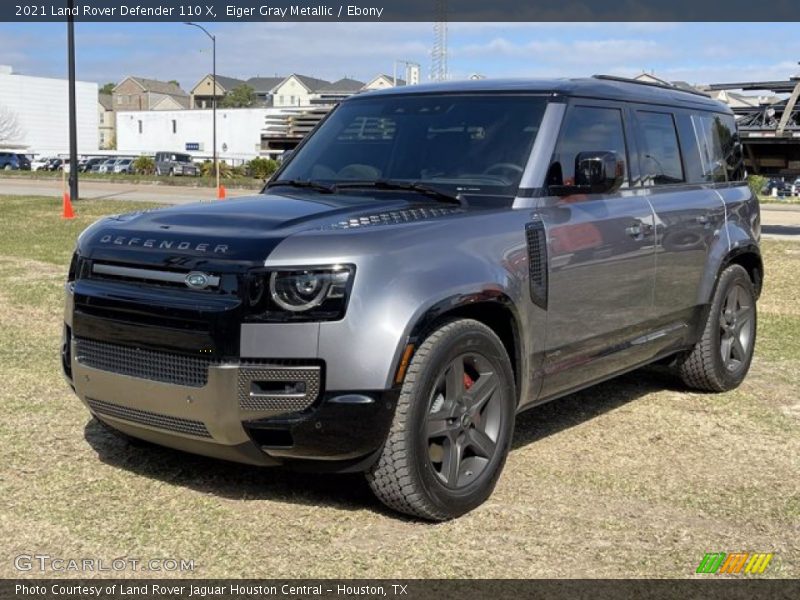 Front 3/4 View of 2021 Defender 110 X