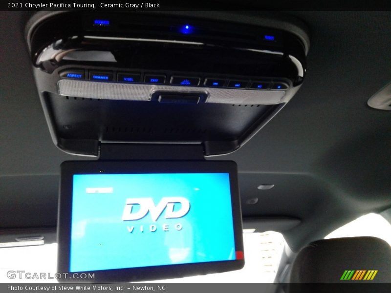 Ceramic Gray / Black 2021 Chrysler Pacifica Touring