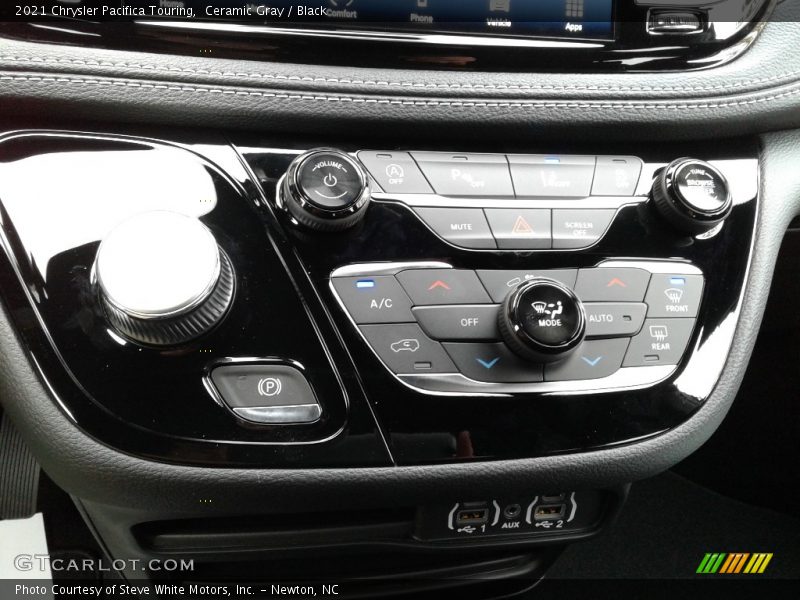Ceramic Gray / Black 2021 Chrysler Pacifica Touring