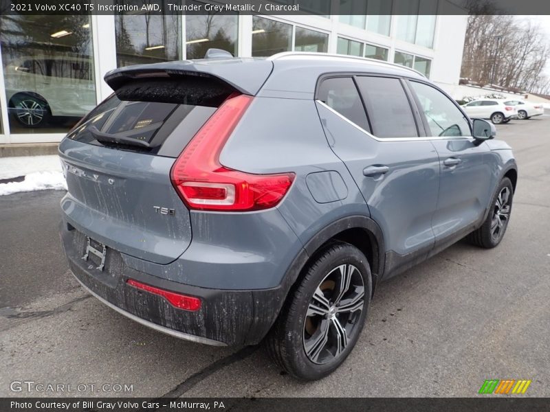 Thunder Grey Metallic / Charcoal 2021 Volvo XC40 T5 Inscription AWD
