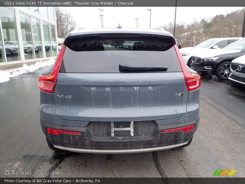 Thunder Grey Metallic / Charcoal 2021 Volvo XC40 T5 Inscription AWD