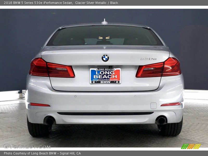 Glacier Silver Metallic / Black 2018 BMW 5 Series 530e iPerfomance Sedan