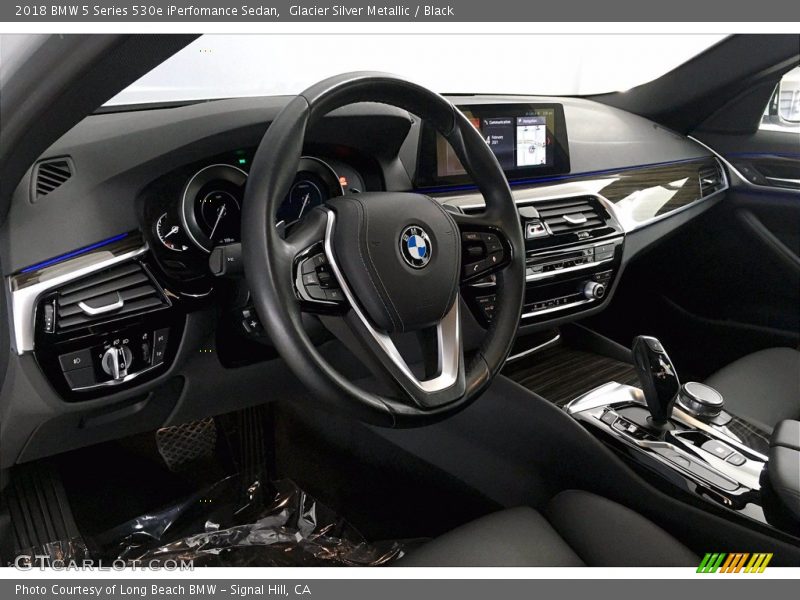 Glacier Silver Metallic / Black 2018 BMW 5 Series 530e iPerfomance Sedan