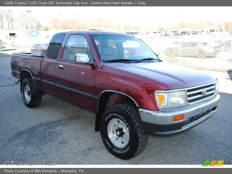 Front 3/4 View of 1996 T100 Truck SR5 Extended Cab 4x4