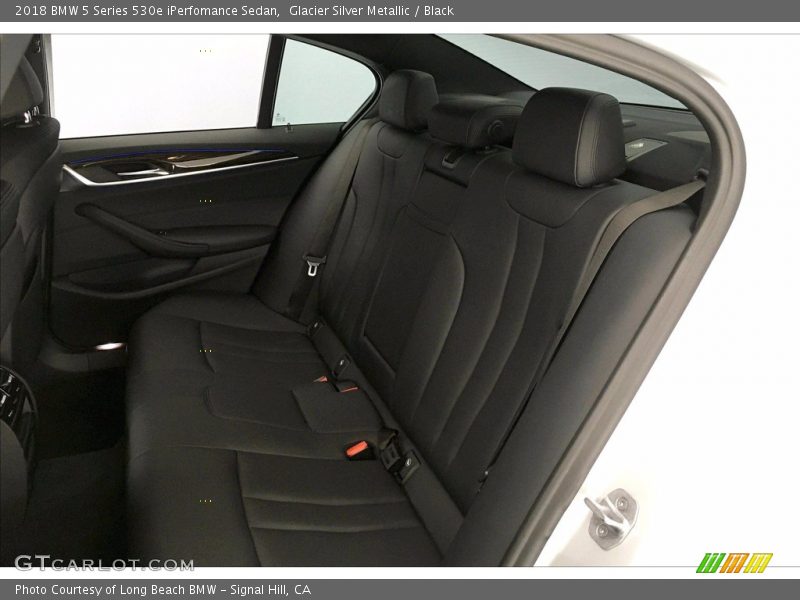 Glacier Silver Metallic / Black 2018 BMW 5 Series 530e iPerfomance Sedan