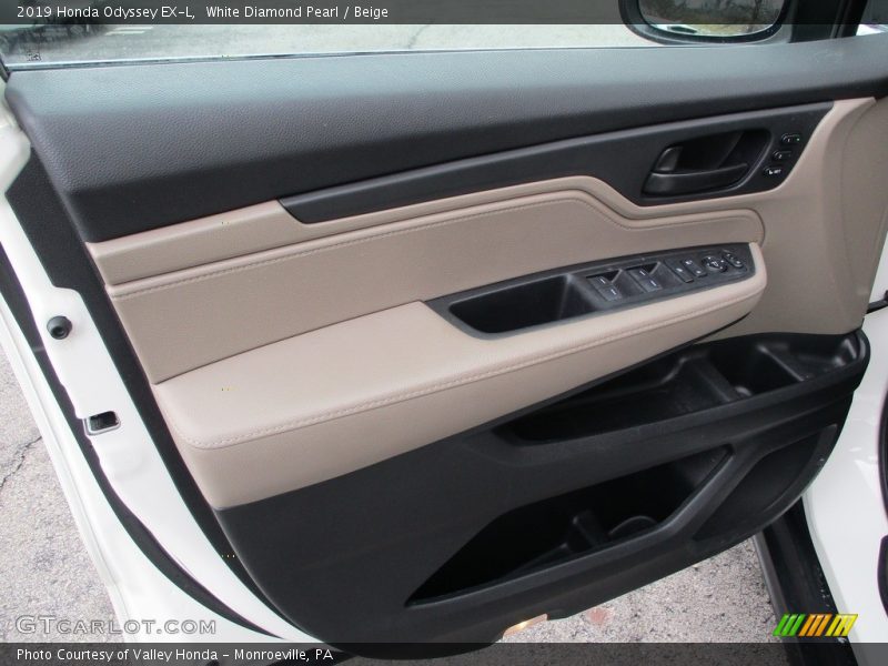 White Diamond Pearl / Beige 2019 Honda Odyssey EX-L