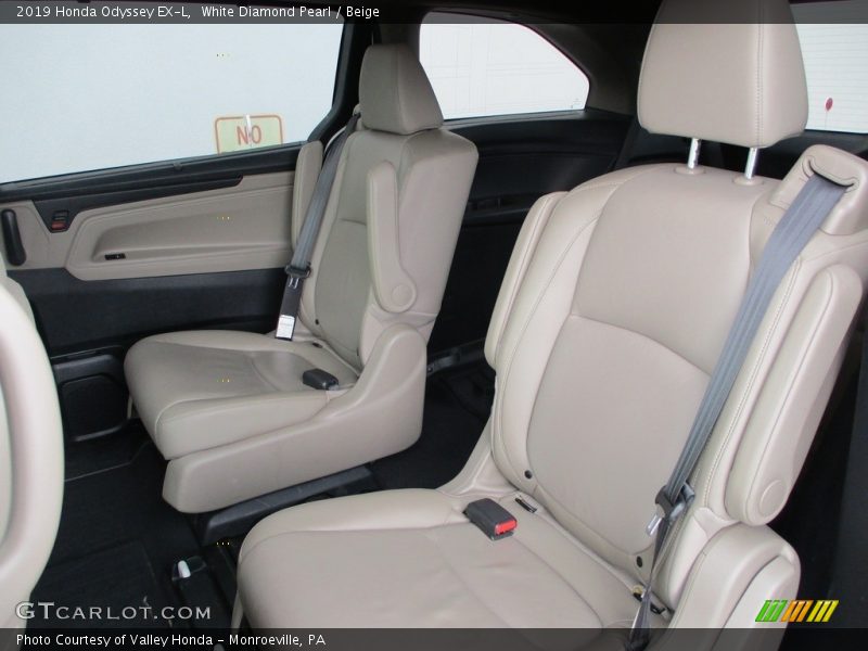 White Diamond Pearl / Beige 2019 Honda Odyssey EX-L