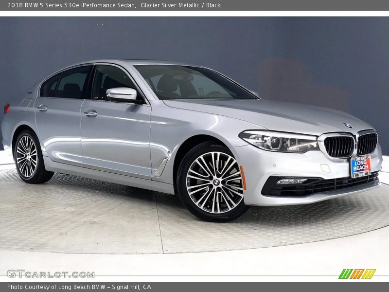 Glacier Silver Metallic / Black 2018 BMW 5 Series 530e iPerfomance Sedan