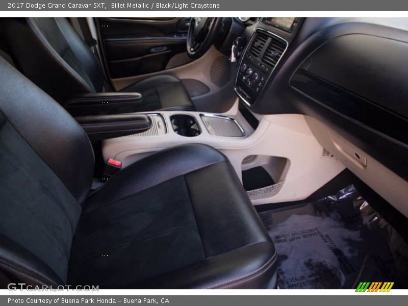Billet Metallic / Black/Light Graystone 2017 Dodge Grand Caravan SXT