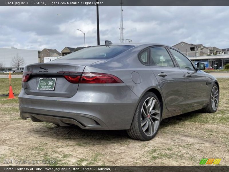 Eiger Grey Metallic / Light Oyster 2021 Jaguar XF P250 SE