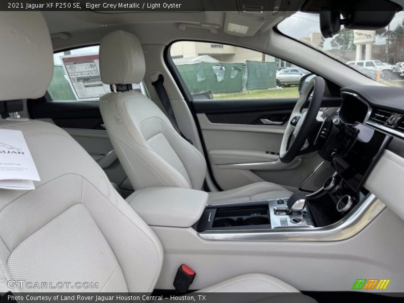 Eiger Grey Metallic / Light Oyster 2021 Jaguar XF P250 SE