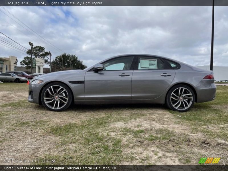 Eiger Grey Metallic / Light Oyster 2021 Jaguar XF P250 SE
