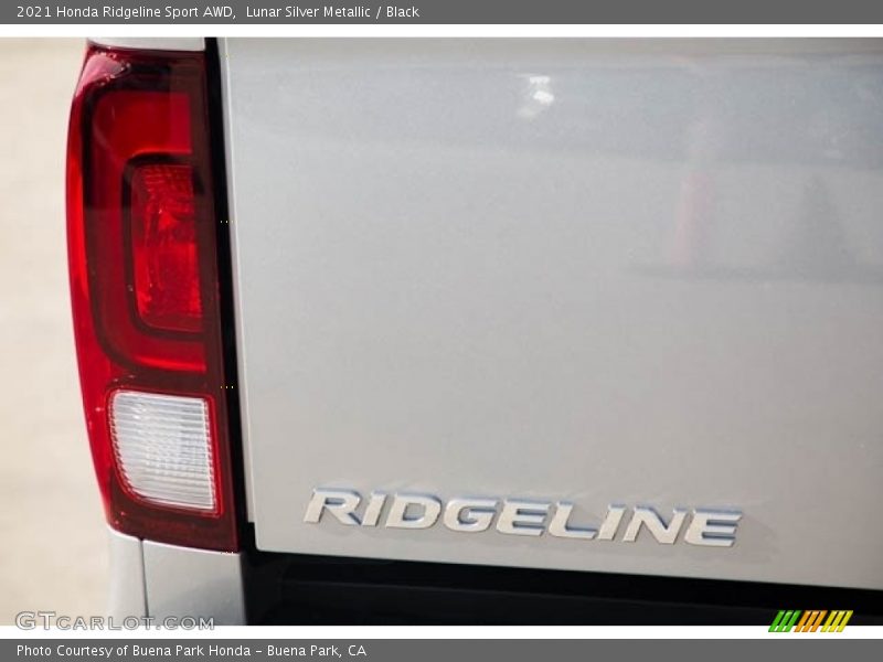 Lunar Silver Metallic / Black 2021 Honda Ridgeline Sport AWD