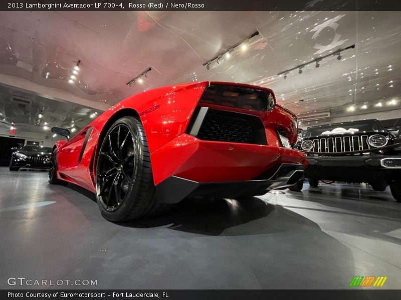 Rosso (Red) / Nero/Rosso 2013 Lamborghini Aventador LP 700-4