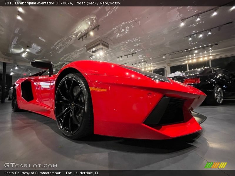 Rosso (Red) / Nero/Rosso 2013 Lamborghini Aventador LP 700-4