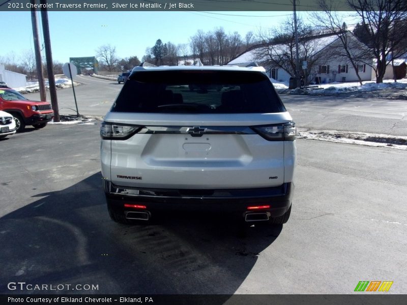 Silver Ice Metallic / Jet Black 2021 Chevrolet Traverse Premier