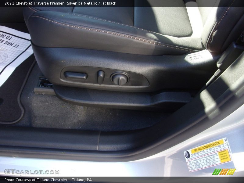 Silver Ice Metallic / Jet Black 2021 Chevrolet Traverse Premier