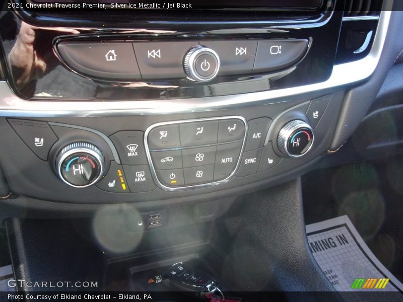 Silver Ice Metallic / Jet Black 2021 Chevrolet Traverse Premier