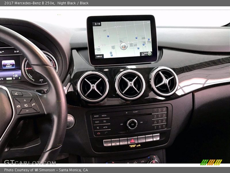Night Black / Black 2017 Mercedes-Benz B 250e