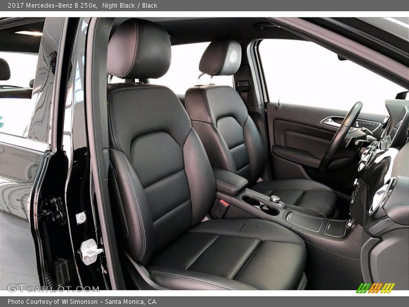 Night Black / Black 2017 Mercedes-Benz B 250e
